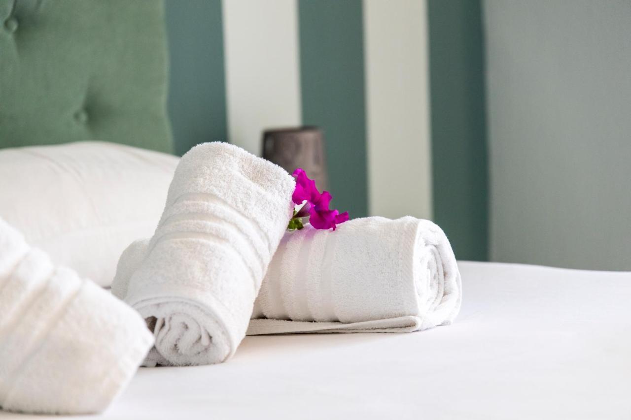 סקאלה פוטאמיאס Onites Elegant Suites מראה חיצוני תמונה