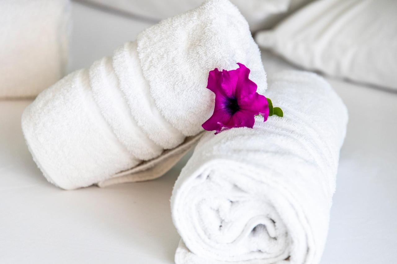 סקאלה פוטאמיאס Onites Elegant Suites מראה חיצוני תמונה